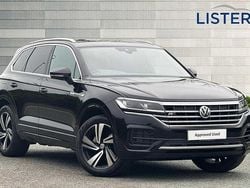 Black Used 2018 VW Touareg R-line SUV | £29,485 (Expensive)