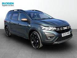Green Used 2025 Dacia Jogger Extreme MPV | £21,703 (Fair price)