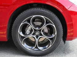 Red Used 2022 Alfa Romeo Stelvio Veloce SUV | £29,696 (Fair price)