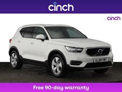 White Used 2019 Volvo XC40 Momentum SUV | £15,349 (A bit pricey)