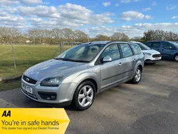 Silver Used 2005 Ford Focus Zetec Estate | £3,000 (Fair price)