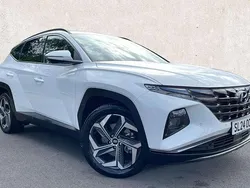 White Used 2023 Hyundai Tucson Premium SUV | £26,991 (Fair price)