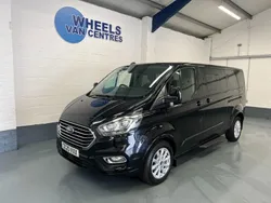 Black Used 2020 Ford Tourneo Custom Titanium Sedan | £20,790 (Fair price)