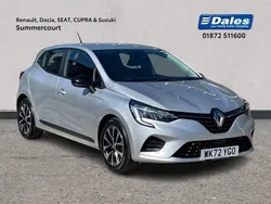 Silver Used 2022 Renault Clio V Evolution Hatchback | £13,500 (Fair price)