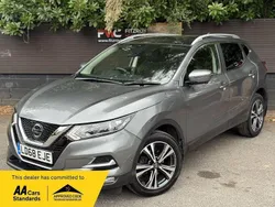 Grey Used 2018 Nissan Qashqai N-Connecta SUV | £11,495 (Fair price)