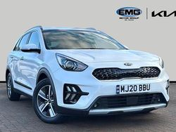 White Used 2020 Kia Niro SUV | £13,995 (Good price)