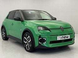 Twotone metallic pop green with black roof + re Used 2025 Renault R5 Hatchback | £23,950 (A bit pricey)