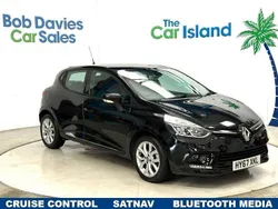 Black Used 2017 Renault Clio IV Dynamique Hatchback | £8,000 (Fair price)