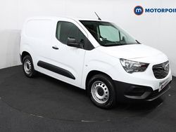 White New 2024 Vauxhall Combo MPV | £11,699 (Super price)
