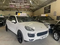 White Used 2017 Porsche Cayenne Platinum Edition SUV | £24,497 (Fair price)