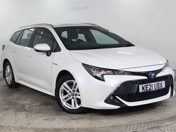 White Used 2021 Toyota Corolla Estate | £16,675 (Fair price)