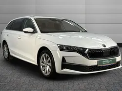 Moon white metallic Used 2025 Skoda Octavia SE L Estate | £28,750