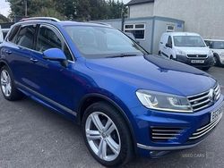 Blue Used 2017 VW Touareg R-line Plus SUV | £15,995 (Fair price)
