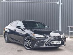 Black Used 2023 Lexus ES300H Sedan | £26,998 (Good price)
