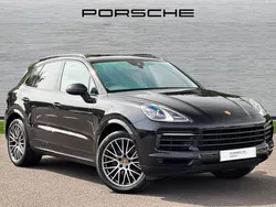 Black Used 2022 Porsche Cayenne Platinum Edition SUV | £56,990 (Fair price)