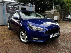 Blue Used 2015 Ford Focus Zetec Hatchback | £4,495 (Good price)