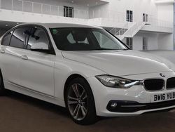 White Used 2016 BMW 318 Sport Line Sedan | £8,994 (Good price)