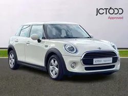 White Used 2018 Mini Cooper Hatchback | £13,221 (Fair price)