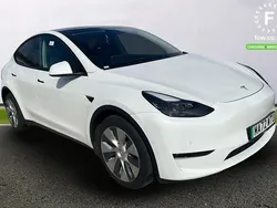White Used 2022 Tesla Model Y Long Range AWD SUV | £25,199 (Fair price)