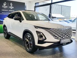 White New 2025 Omoda 5 SUV | £27,295 (Expensive)