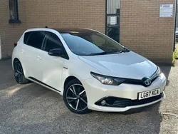 White Used 2017 Toyota Auris Hatchback | £12,499 (Fair price)
