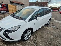 White Used 2015 Vauxhall Zafira SRi MPV | £4,495 (Good price)