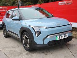 Used 2025 Kia EV3 Air SUV | £29,495 (Fair price)