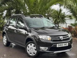 Black Used 2015 Dacia Sandero Lauréate Hatchback | £4,657 (Fair price)