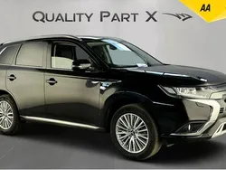 Black Used 2019 Mitsubishi Outlander P-HEV Estate | £11,900 (Good price)