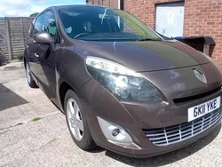 Bronze Used 2011 Renault Grand Scénic III Dynamique MPV | £1,495 (Fair price)