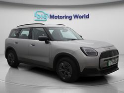 Silver Used 2024 Mini Countryman Classic SUV | £28,200 (Super price)