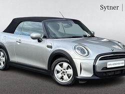 Silver Used 2023 Mini Cooper Classic Hatchback | £19,750 (Fair price)