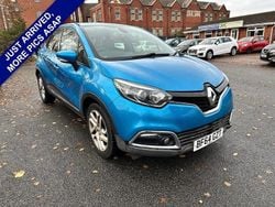 Blue Used 2014 Renault Captur Dynamique SUV | £3,995 (Fair price)