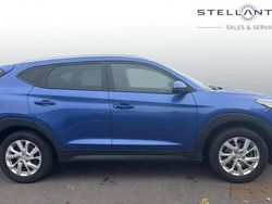 Blue Used 2019 Hyundai Tucson SE SUV | £10,355 (Fair price)