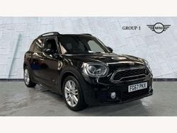 Midnight black Used 2017 Mini Cooper S Countryman SUV | £14,695 (Fair price)