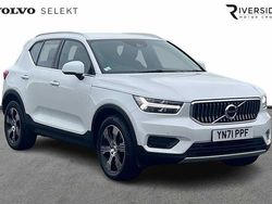 White Used 2021 Volvo XC40 Inscription SUV | £26,290 (Fair price)