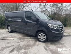 Grey Used 2022 Renault Trafic Business Van | £14,000 (Fair price)