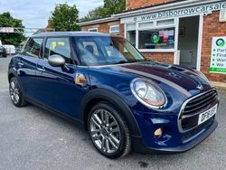 Blue Used 2018 Mini Cooper Hatch Hatchback | £11,675 (Super price)