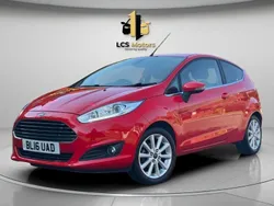 Red Used 2016 Ford Fiesta Zetec Hatchback | £2,995 (Super price)