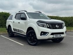 Storm white Used 2019 Nissan Navara N-Guard Pickup | £20,990 (Fair price)