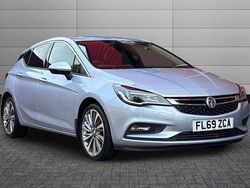 Sovereign silver Used 2019 Vauxhall Astra Hatchback | £10,995 (Fair price)