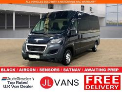 Grey Used 2022 Peugeot Boxer Van | £17,450 (Fair price)