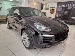 Basalt black metallic Used 2017 Porsche Cayenne Platinum Edition SUV | £21,995 (Fair price)