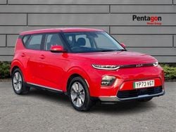 Inferno red Used 2023 Kia Soul EV Urban SUV | £15,498 (Fair price)
