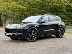 Used 2022 Porsche Cayenne S E-Hybrid SUV | £51,948 (Fair price)