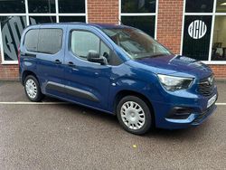 Blue Used 2019 Vauxhall Combo Design Edition MPV | £9,650 (Fair price)