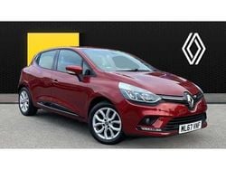 Red Used 2018 Renault Clio IV Dynamique Hatchback | £7,525 (Fair price)