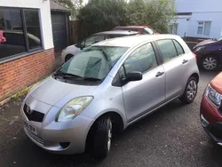Silver Used 2006 Toyota Yaris T2 Hatchback | £1,150 (Expensive)