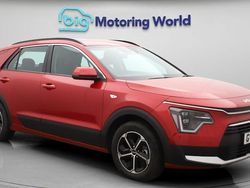 Red Used 2022 Kia Niro SUV | £18,900 (Good price)