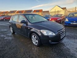 Black Used 2009 Kia Ceed Hatchback | £1,495 (Fair price)